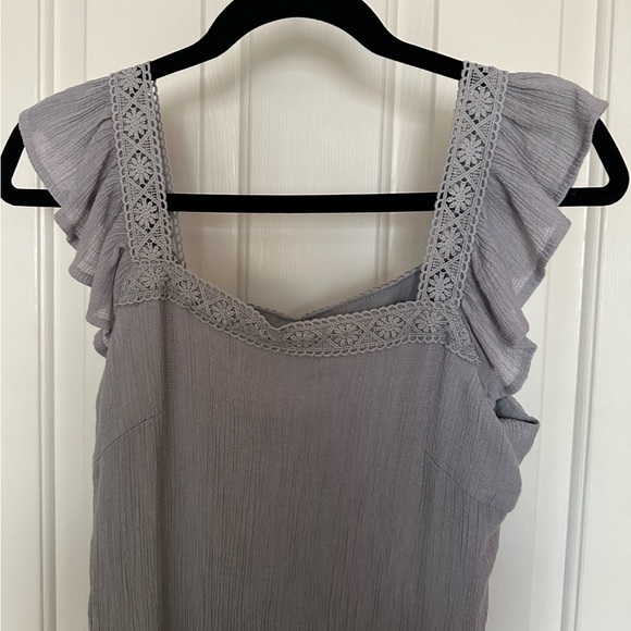 Lulu's Dress - Picture 2 of 6